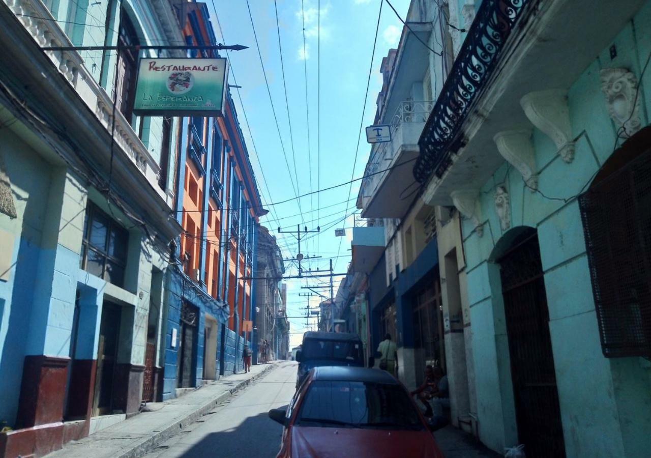 Hostal Maximina Santiago De Cuba Exterior photo